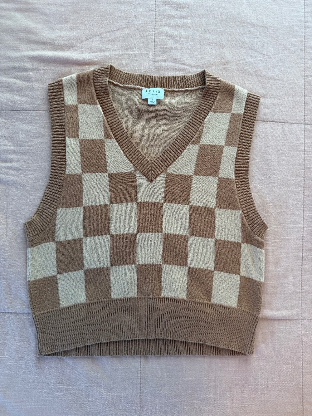 Le Lis Cropped Sweater Vest